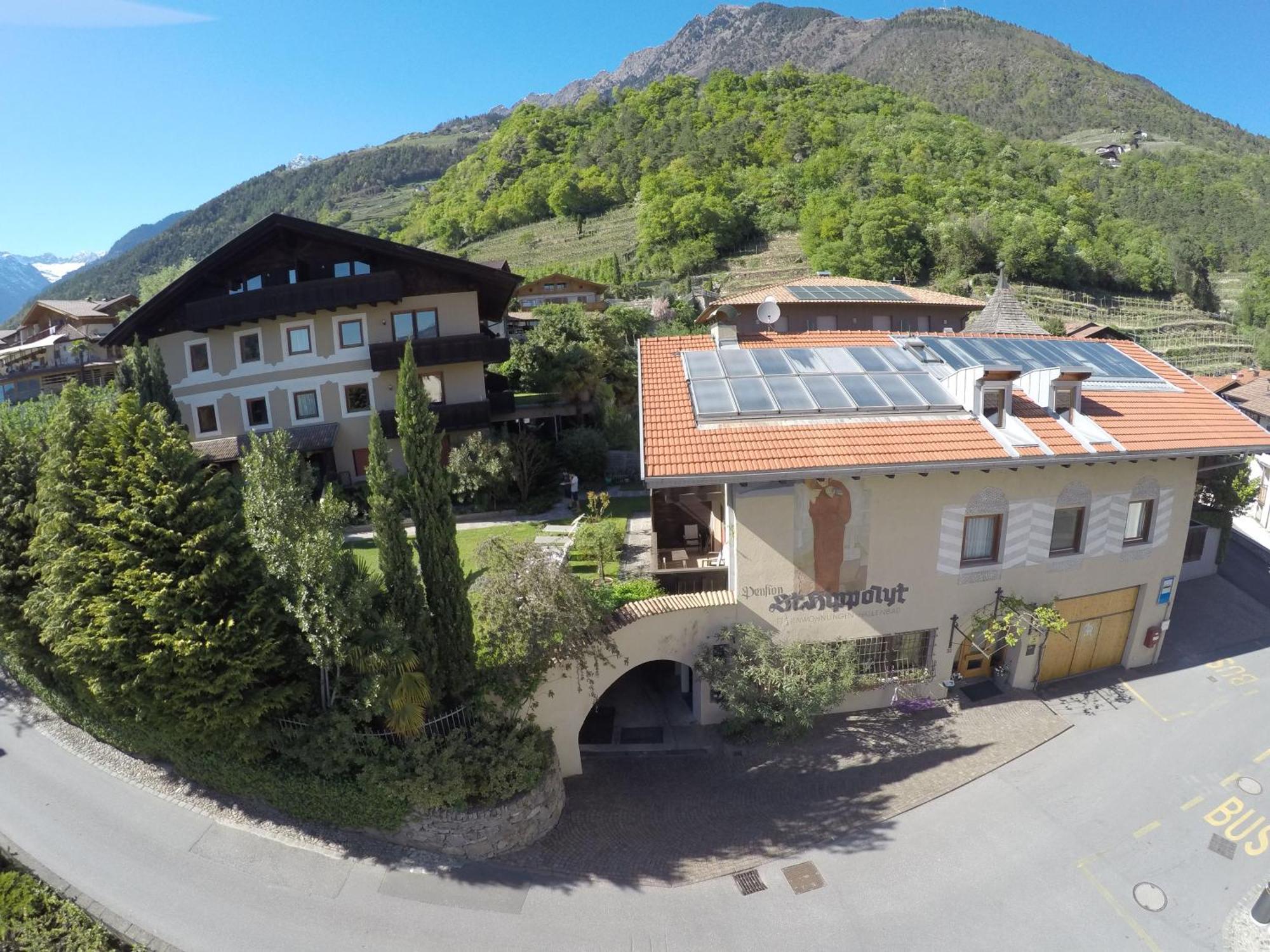 Ferienwohnungen St Hippolyt Mit Hallenbad Lagundo Eksteriør billede